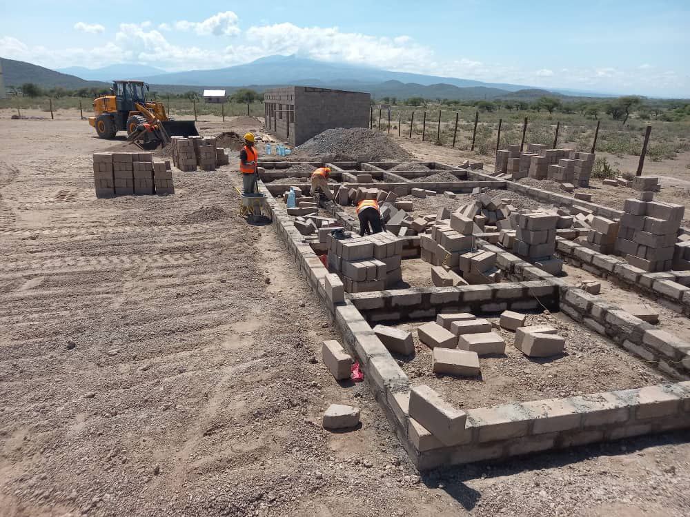 Construction of Eyasi Dam